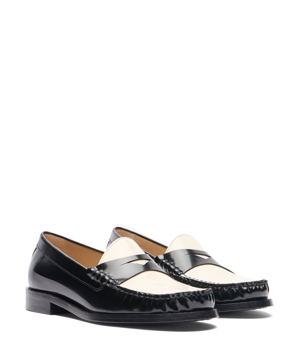 Stuart Weitzman LOTTIE LOAFER en NEGRO/CREMA de Mujer | Stuart Weitzman® Tienda de fábrica