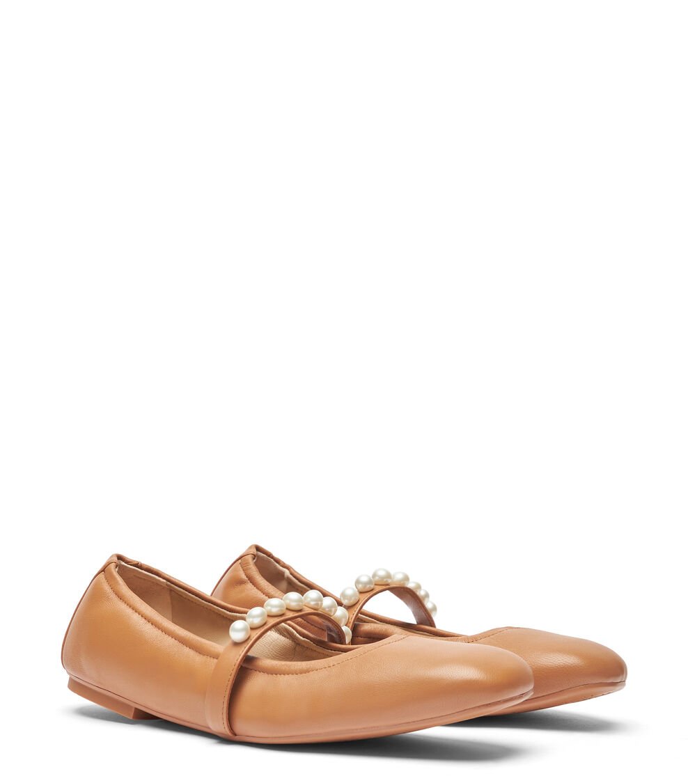 Stuart Weitzman GOLDIE BALLET FLAT en MARRÓN CLARO de Mujer | Stuart Weitzman® Ahorra y exporta