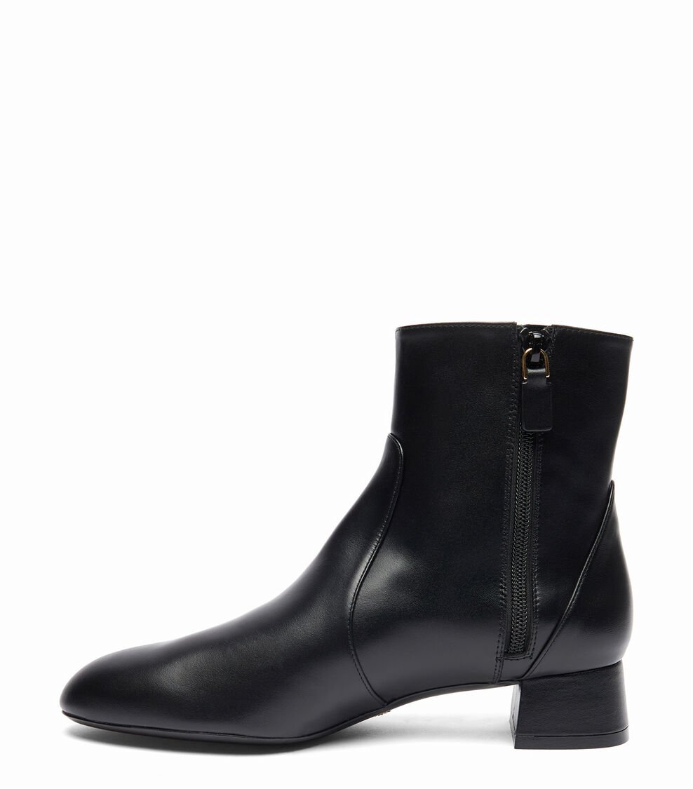 Stuart Weitzman VIVIENNE 35 ZIP BOOTIE en NEGRO de Mujer | Stuart Weitzman® Precios de Black Friday