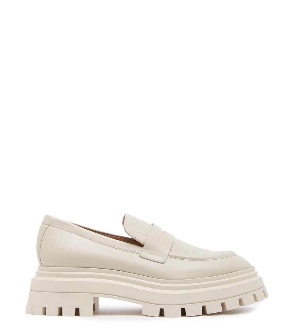 Stuart Weitzman BEDFORD LOAFER en AVENA de Mujer | Stuart Weitzman® Rebajas online