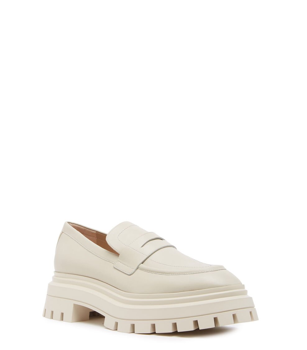 Stuart Weitzman BEDFORD LOAFER en AVENA de Mujer | Stuart Weitzman® Rebajas online