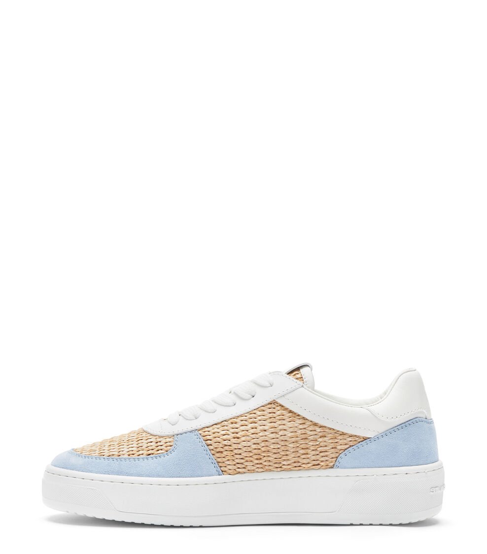Stuart Weitzman SW COURTSIDE LOGO SNEAKER en AZULCIELO de Mujer | Stuart Weitzman® Últimos 2 días