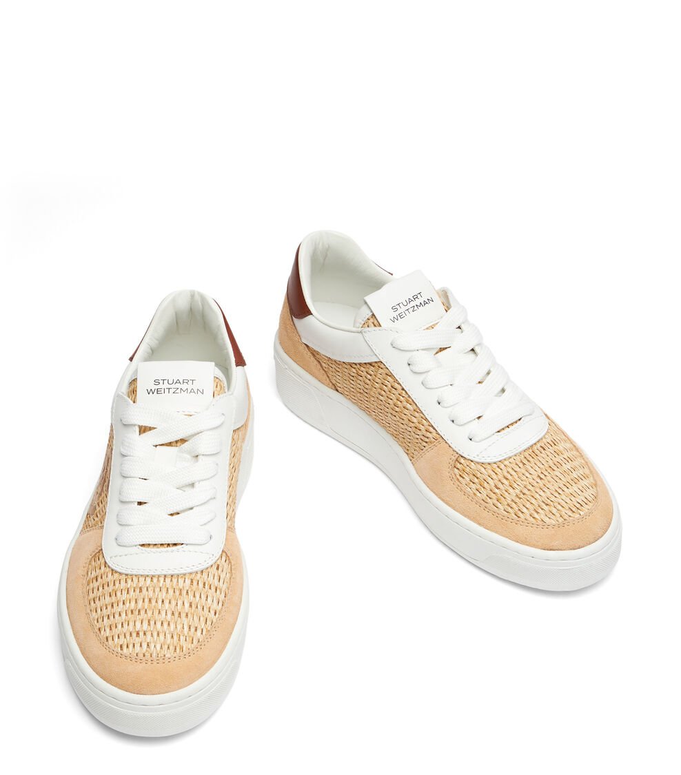 Stuart Weitzman SW COURTSIDE LOGO SNEAKER en ARENA de Mujer | Stuart Weitzman® Solo hoy