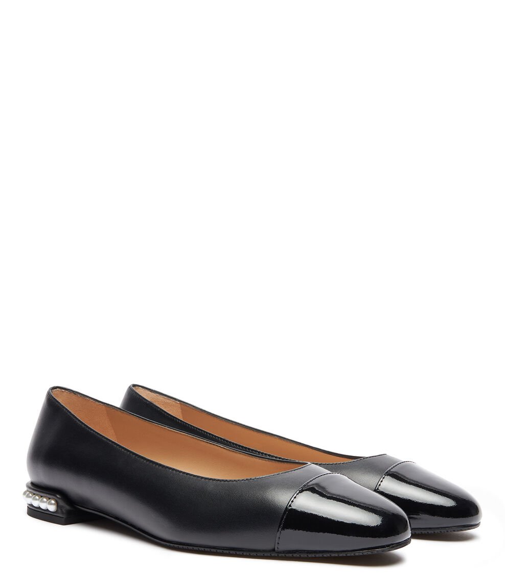 Stuart Weitzman PEARL FLAT en NEGRO de Mujer | Stuart Weitzman® Solo queda un día