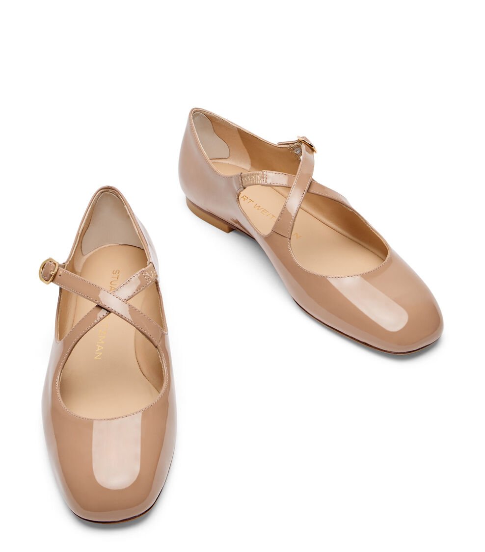 Stuart Weitzman CLEM FLAT en FAWN de Mujer | Stuart Weitzman® Rebajas