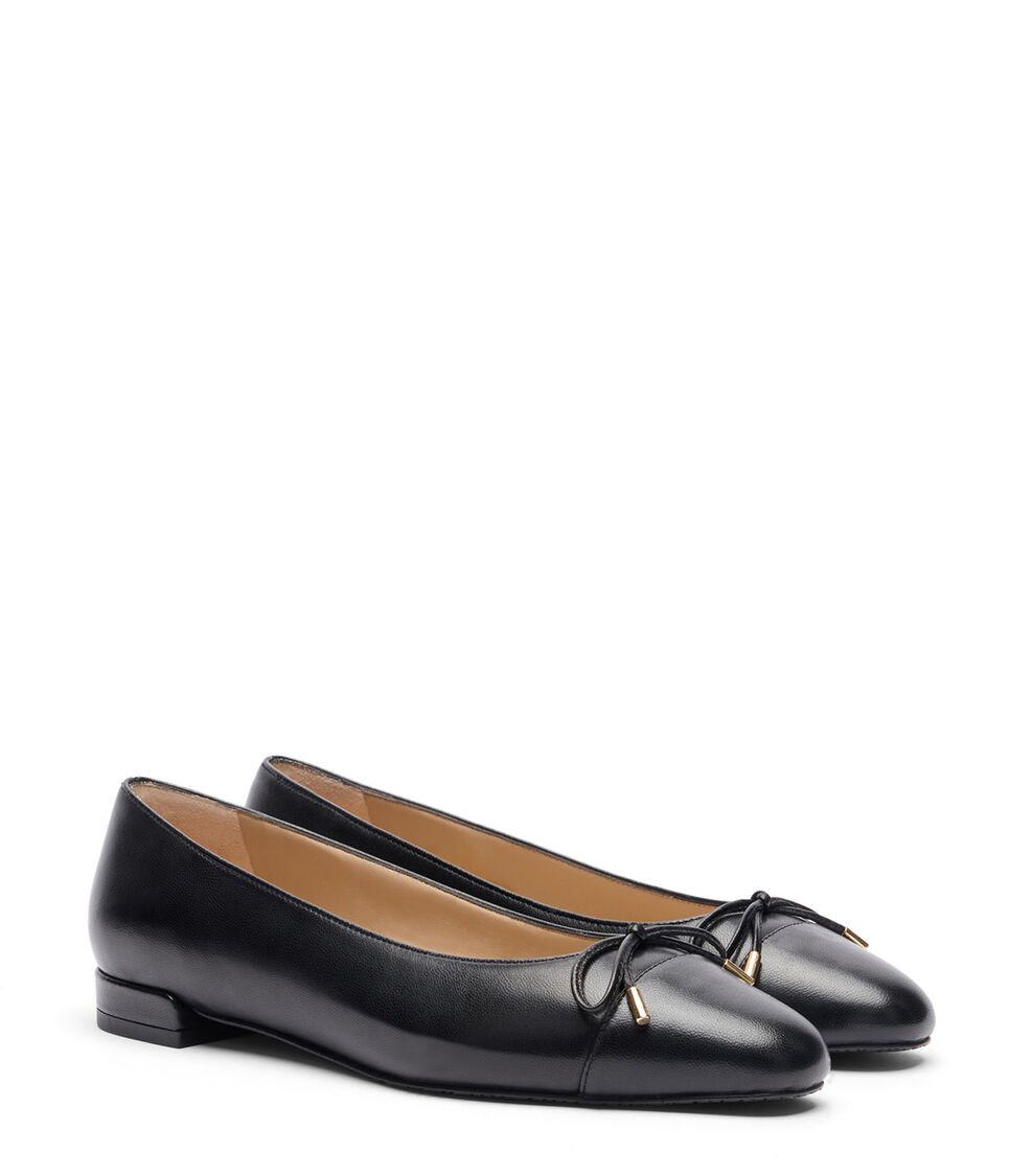 Stuart Weitzman SLEEK BOW FLAT en NEGRO de Mujer | Stuart Weitzman® Precio ultrabajo