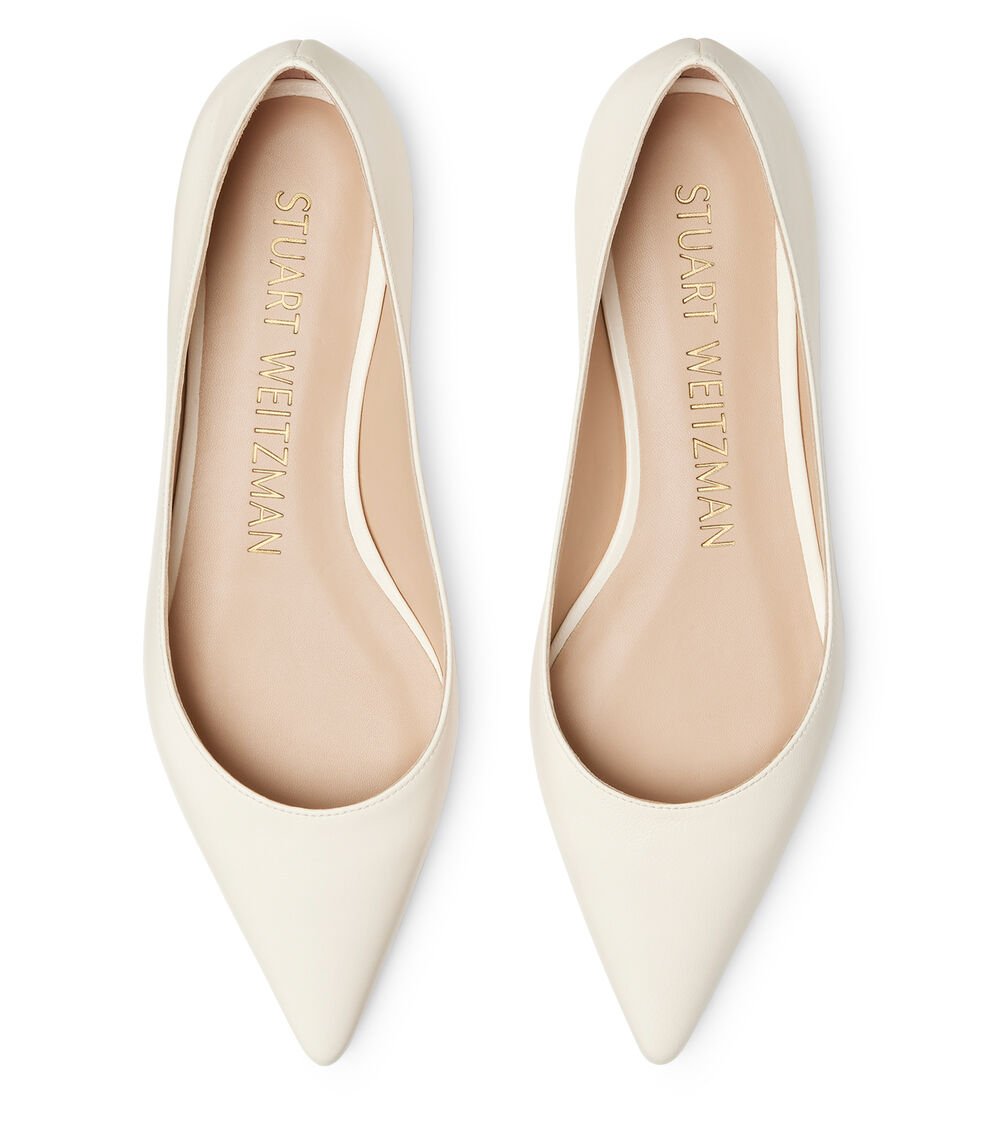 Stuart Weitzman EMILIA FLAT en ARENA de Mujer | Stuart Weitzman® En línea
